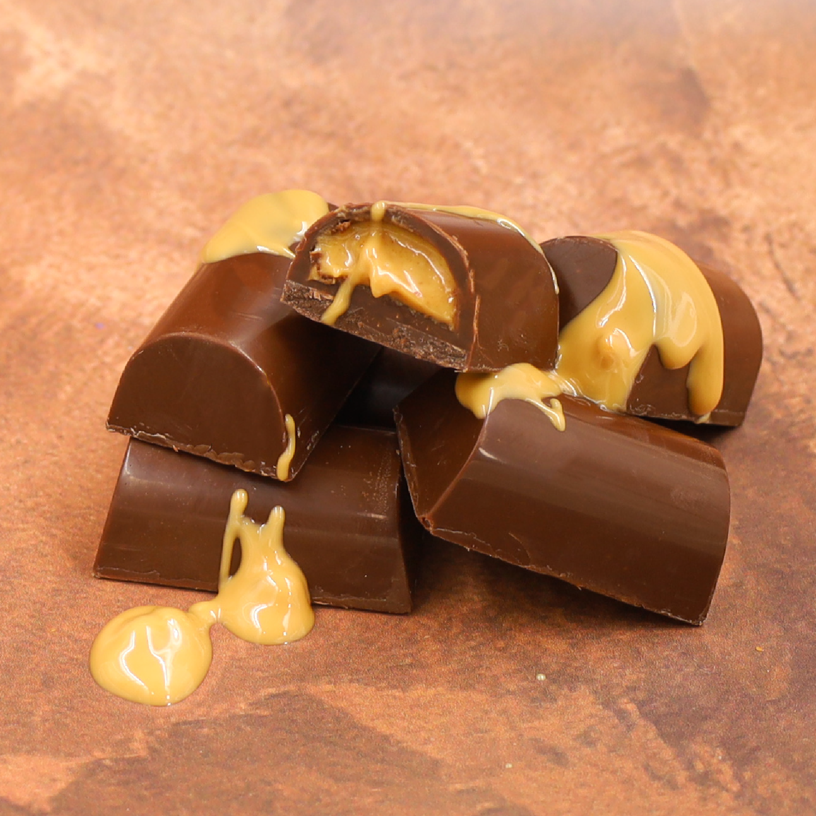 شكولاتة بحشوة السنيكرز